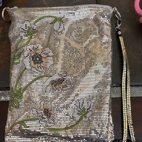 Whiting and Davis Vintage mesh evening bag in original bag. - Picture 5 of 6